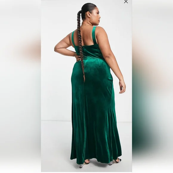 πHPπ Women's ASOS Velvet Keyhole Gown - Picture 3 of 8